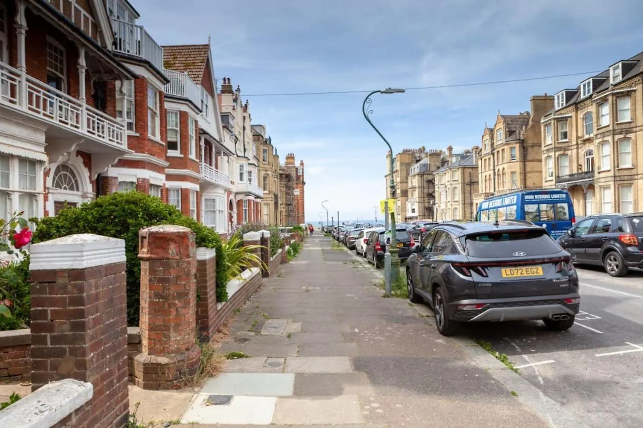דירות Guestready - Charming Bliss In Hove 0*, ברייטון